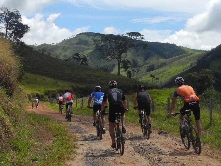 Pousada Canto Do Lago Piracaia Dış mekan fotoğraf